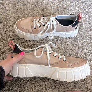 Palladium Platformed Sneakers! Size 7